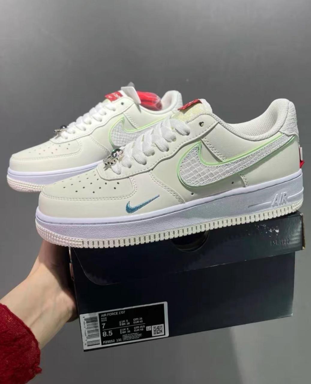 AIRFORCES "LIGHT GREEN/WHITE"