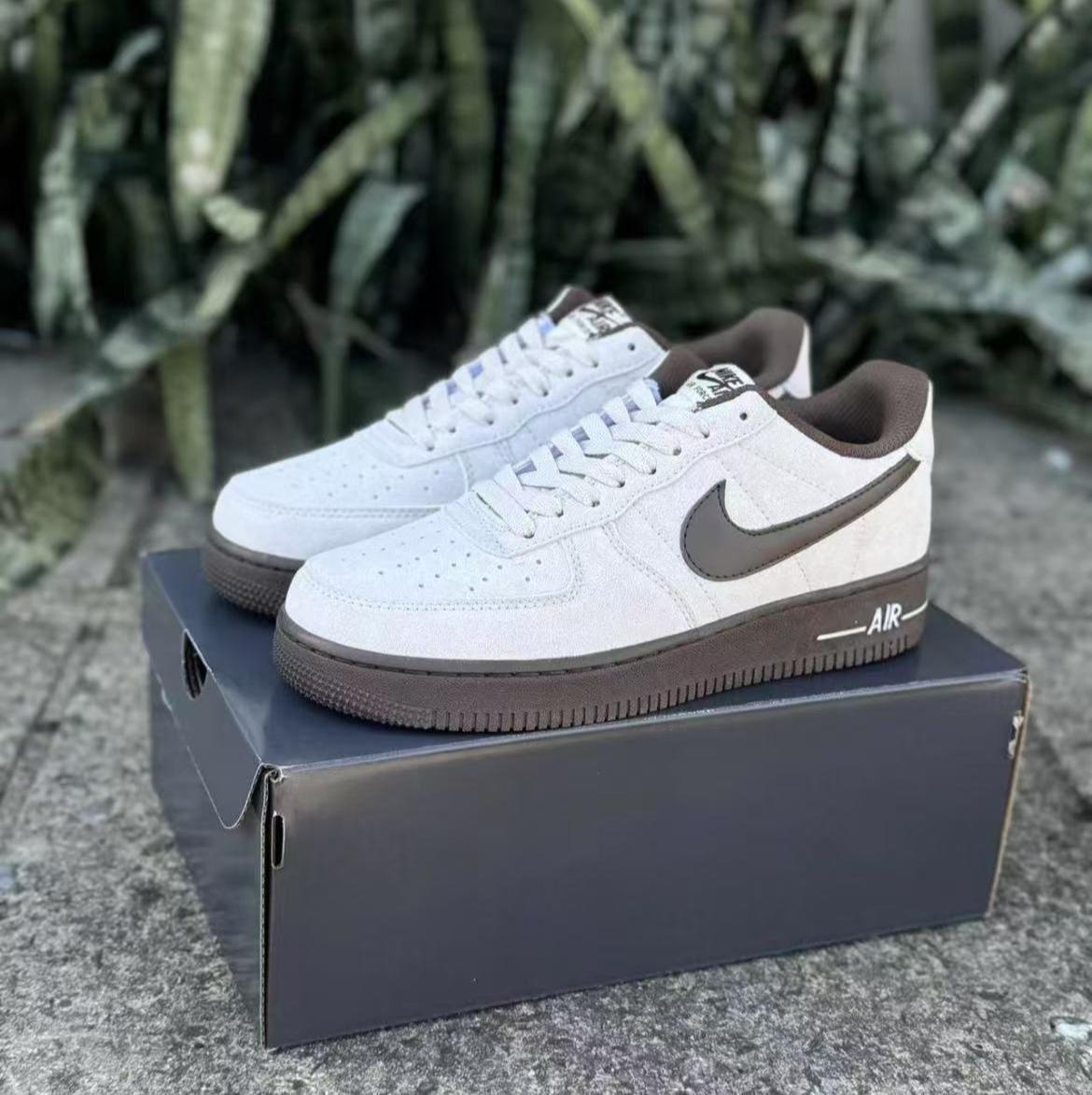 AIRFORCES "WHITE/BROWN"