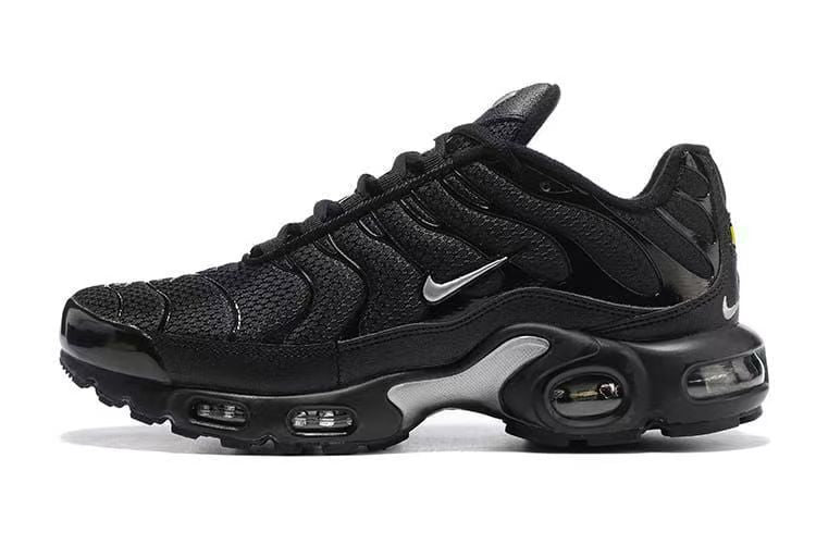 NIKE AIR MAX PLUS "BLACK/GREY"