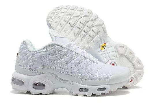 NIKE AIR MAX PLUS "TRIPLE WHITE"