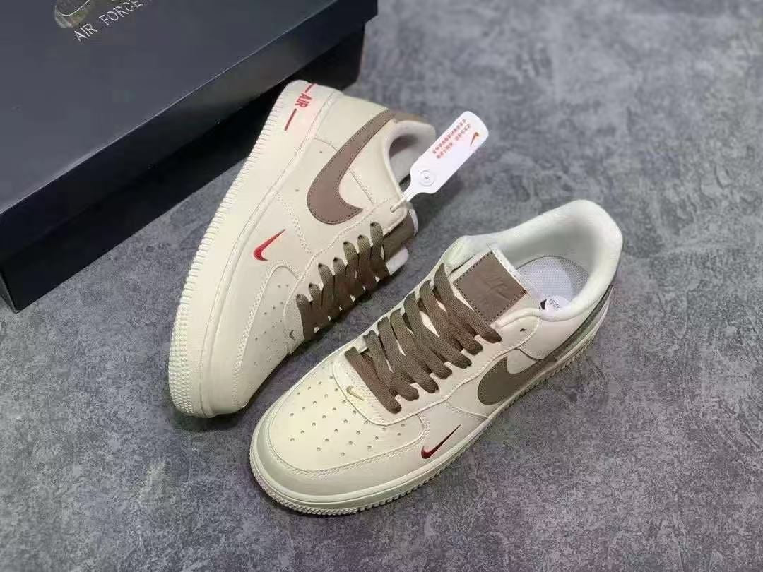AIRFORCES "BIEGE/BROWN"